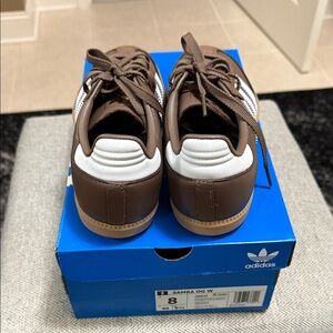 BNIB Adidas Women’s Samba OG shoes size 8
